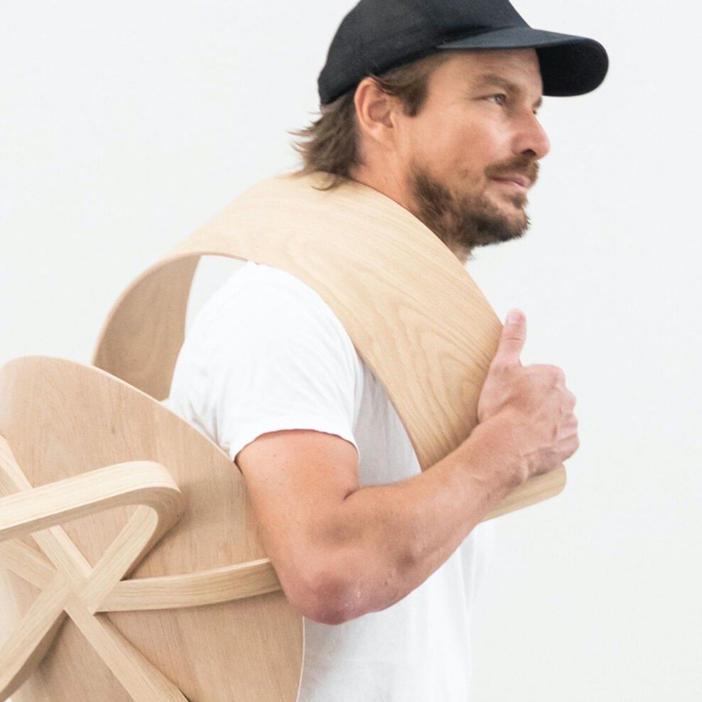 Bild mit Thonet-Testimonial im digitalen Showroom